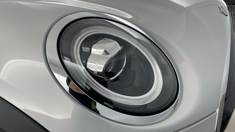 MINI Hatchback 1.5 Cooper II 5dr Petrol Hatchback